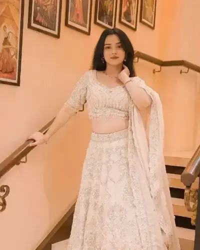 Escort Service In Deesa